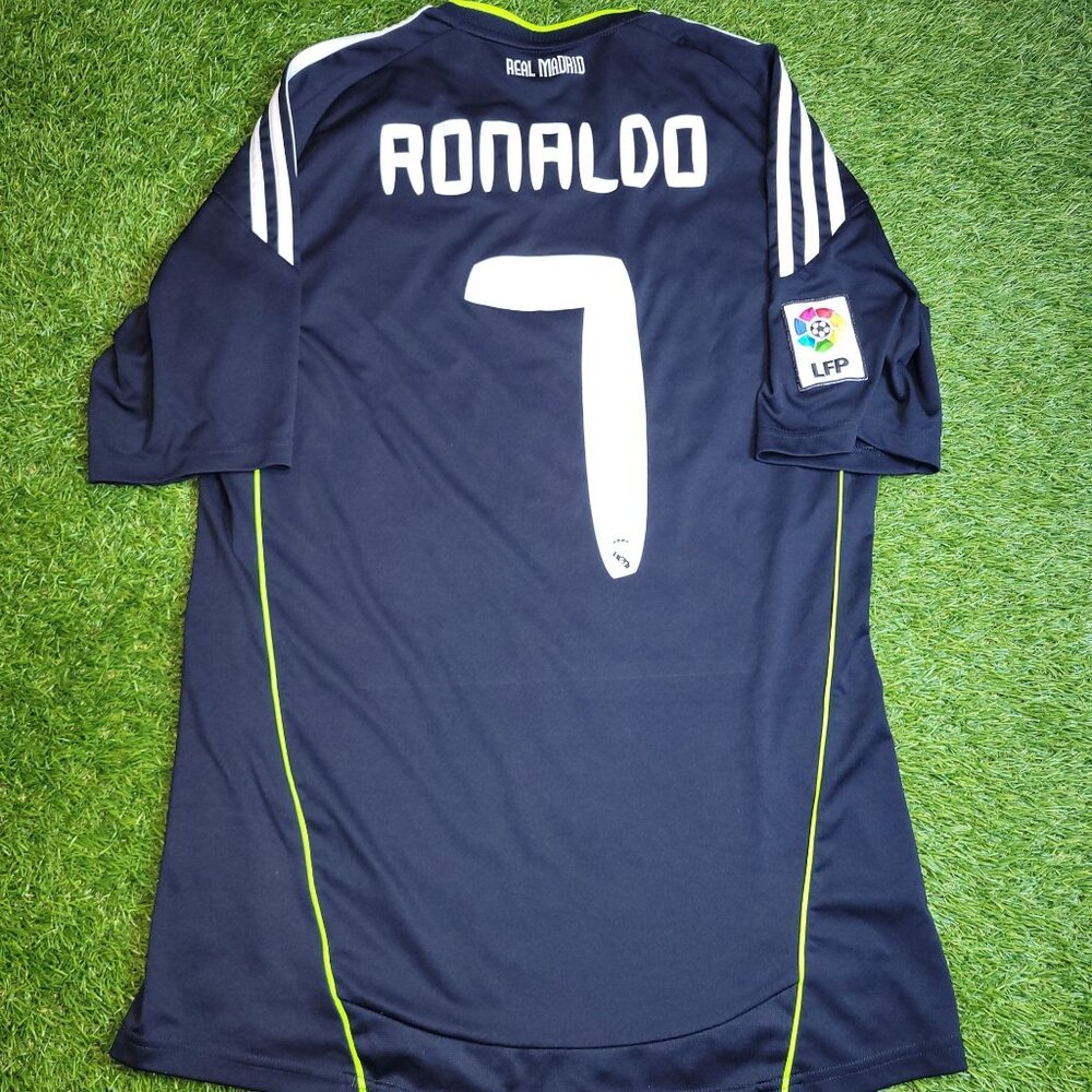 Cristiano Ronaldo Real Madrid 2010 2011 Away Soccer Jersey Shirt M SKU# P95985